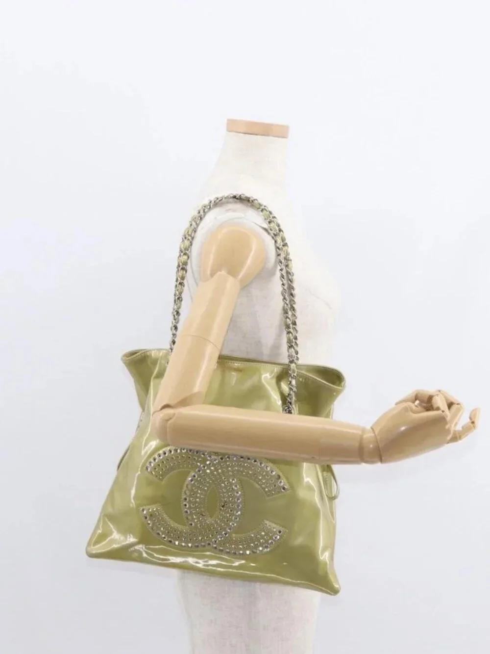 CHANEL COCO Mark Chain Shoulder Bag Patent leather Gold CC Auth 152287